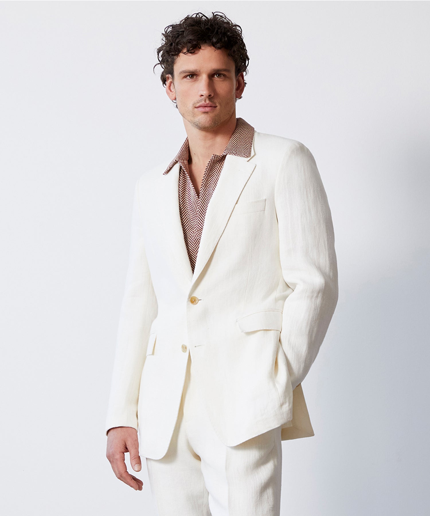 Italian Herringbone Sutton Suit in White